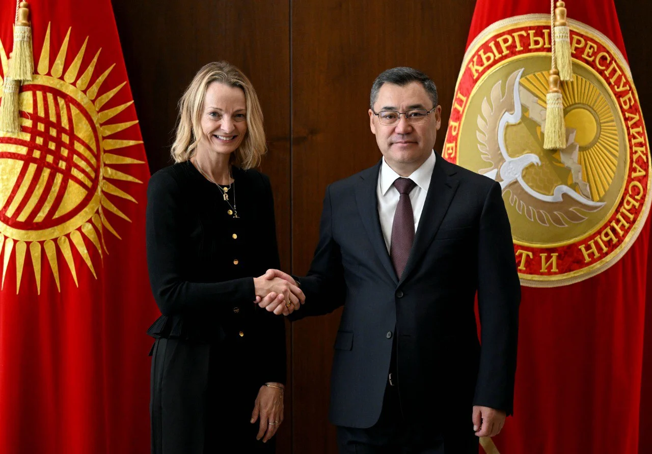 Садыр Жапаров встретился с глобальным директором по маркетингу компании Binance