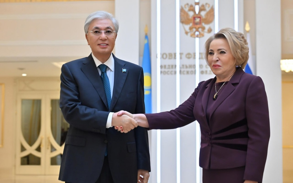 Глава государства провел встречу с Председателем Совета Федерации РФ