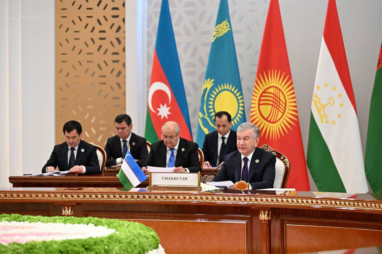 Мирзиёев объявил о присоединении Азербайджана к формату консультативных встреч глав Центральной Азии