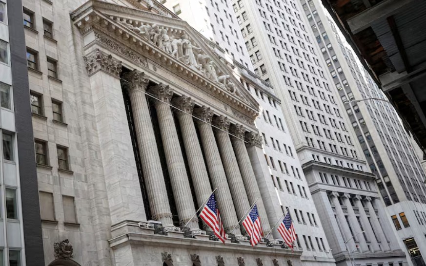 Уолл-стрит находит опору после падения