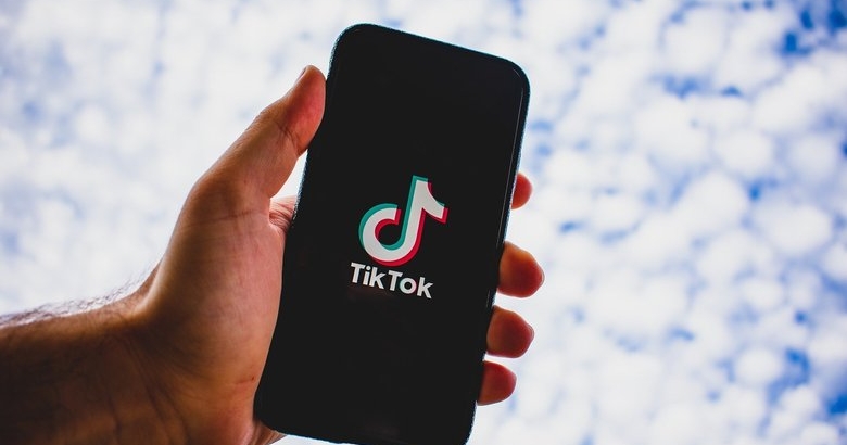TikTok внедряет проверку возраста в ЕС
