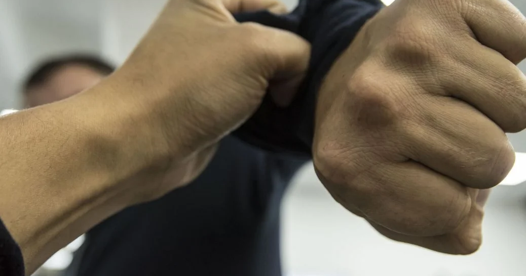 В Бишкеке подрались учитель и ученик. Назначена судмедэкспертиза