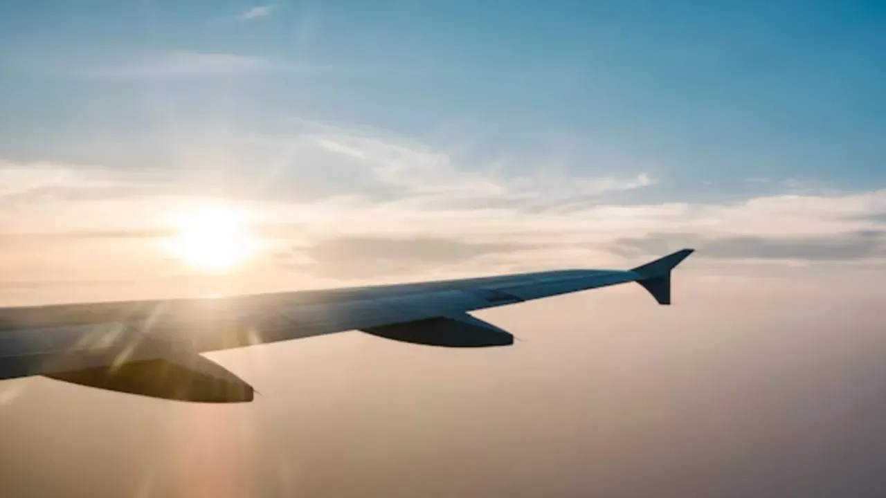 Больше выручки за тех же авиапассажиров: пассажиропоток вырос на 1%, доходы — на 13%