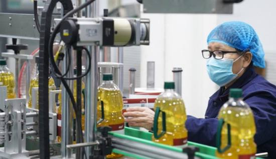 Пищевые предприятия Карамая увеличивают производство