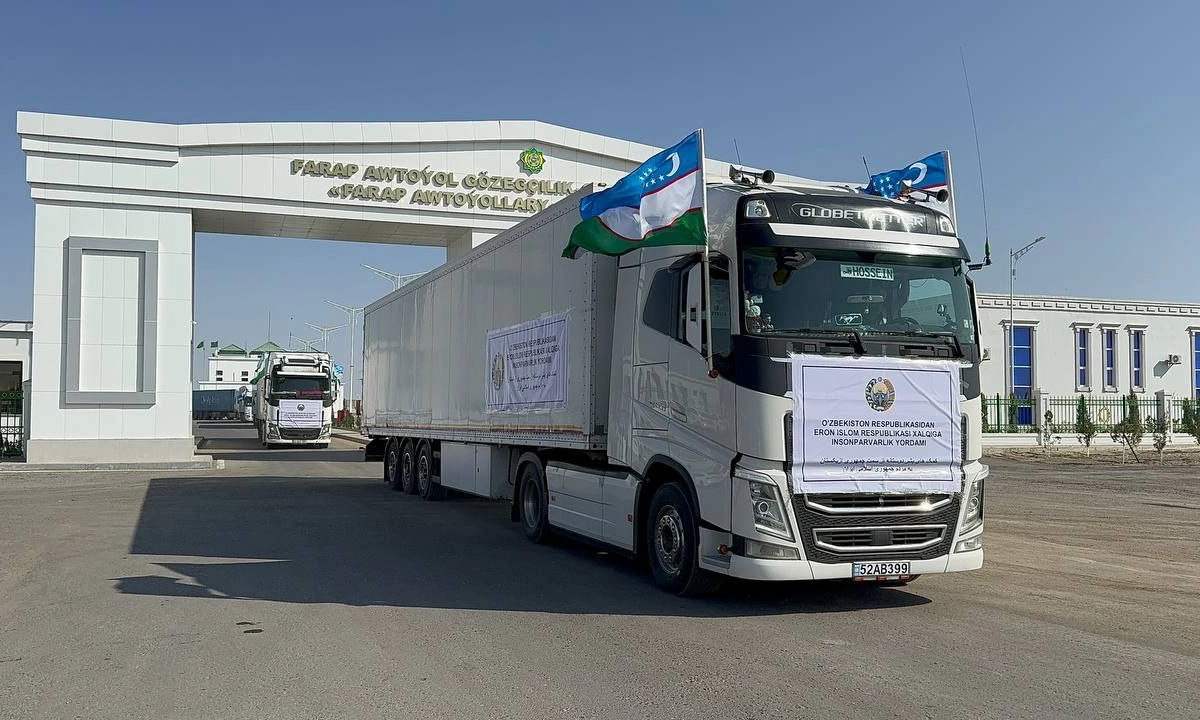 Узбекистан направил гуманитарную помощь народу Ирана (+фото)