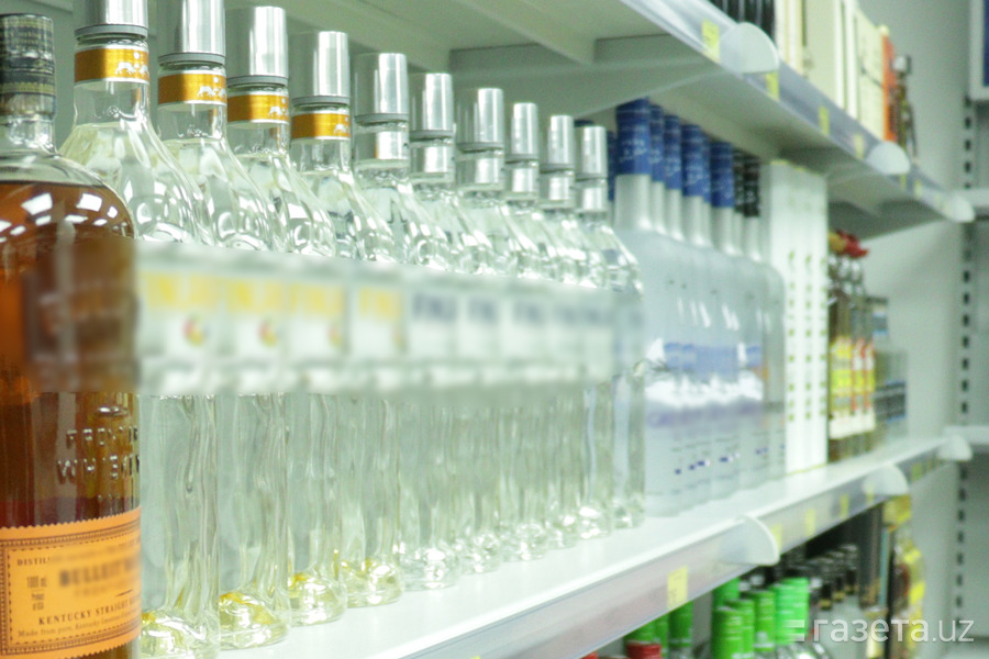 Требование о безналичной оплате алкоголя в ресторанах и гостиницах Узбекистана будет пересмотрено