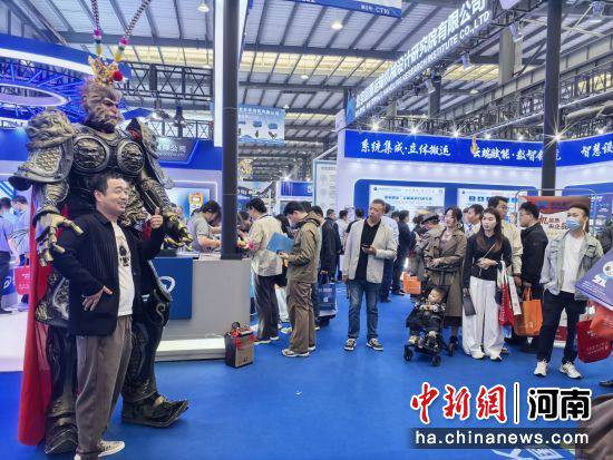 Чанъюань собирает отрасль: выставка кранового оборудования бьёт рекорды посещаемости