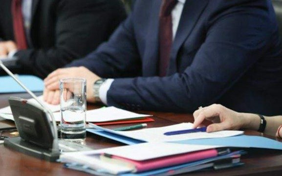 Госслужба по-новому: какие изменения внедряют в Казахстане